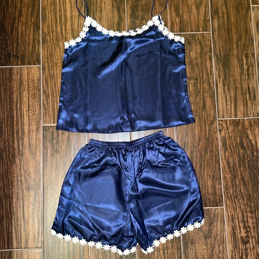 SHEIN sleep set - Picture 1 of 1